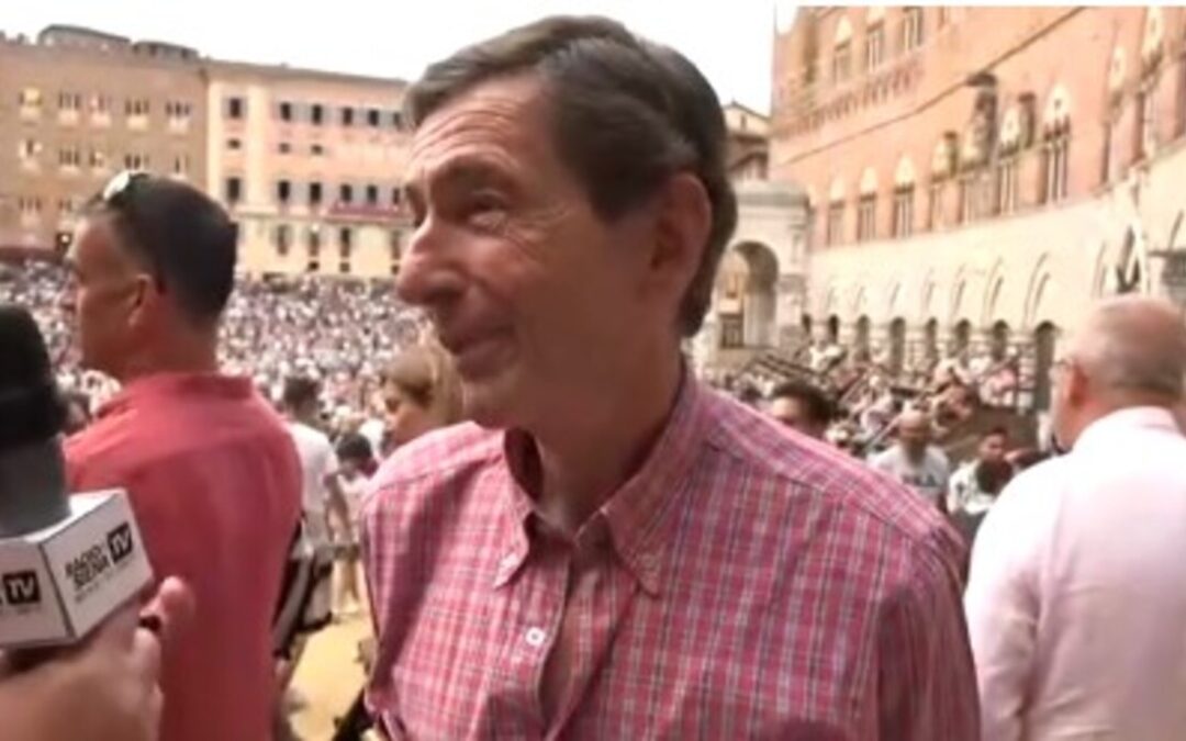 Palio di Siena 16 agosto, Guglielmi di Vulci: “I fantini esperti aiutano il mossiere, quelli giovani fanno confusione”