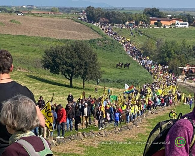 Il sindaco di Tarquinia Francesco Sposetti alla manifestazione di Vulci