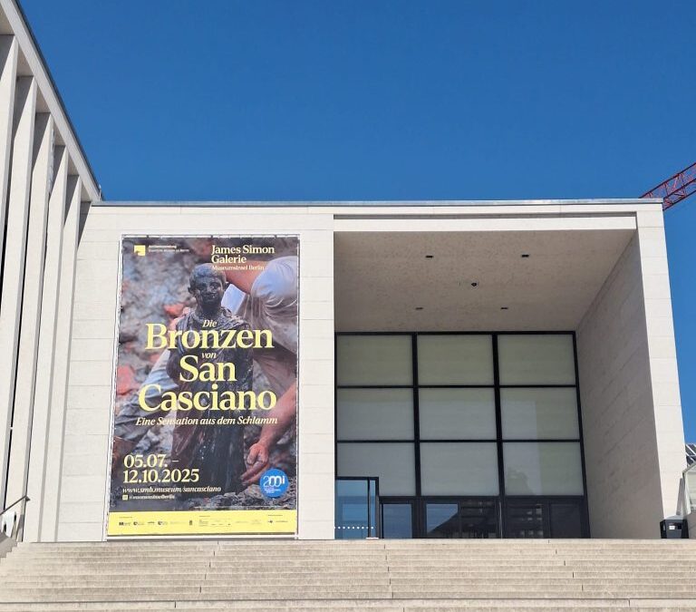 I Bronzi di San Casciano arrivati a Berlino, prima volta fuori Italia