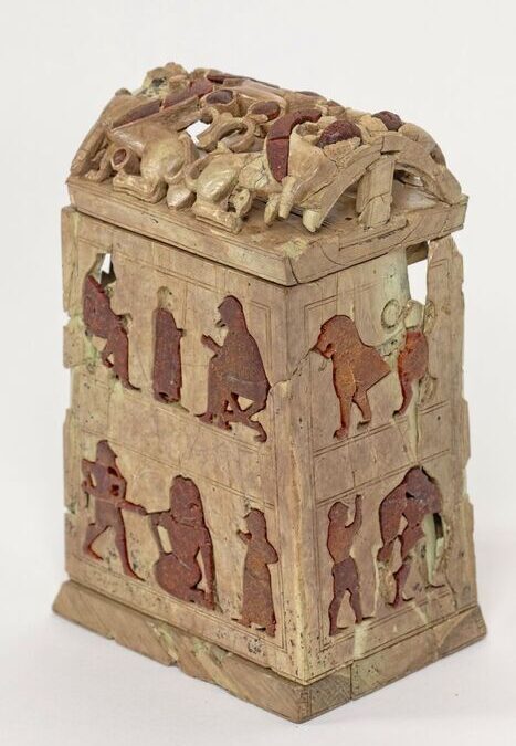 Il cofanetto in avorio di Belmonte Piceno in mostra al Museo delle Marche