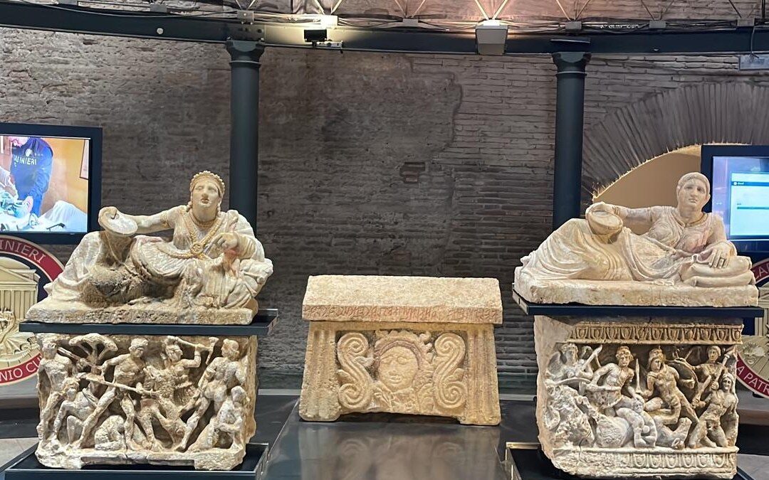 Saranno restaurate le urne etrusche recuperate a Citta’ della Pieve