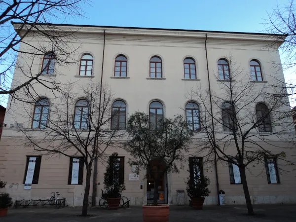 Prorogata a Grosseto la mostra Rex Rusellarum sulle tombe di Sassi Grossi