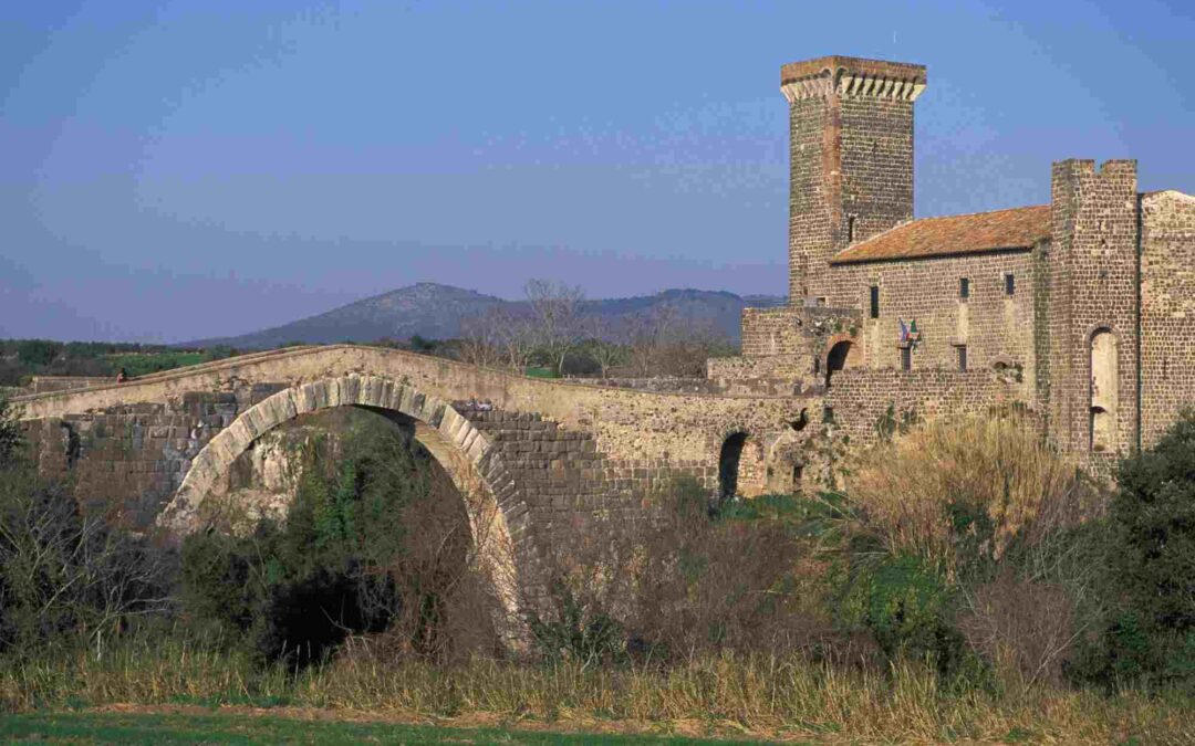 VULCI 50: tre weekend di festa tra storia, laboratori, mostre e rievocazioni per i cinquant’anni del Museo archeologico al Castello dell’Abbadia