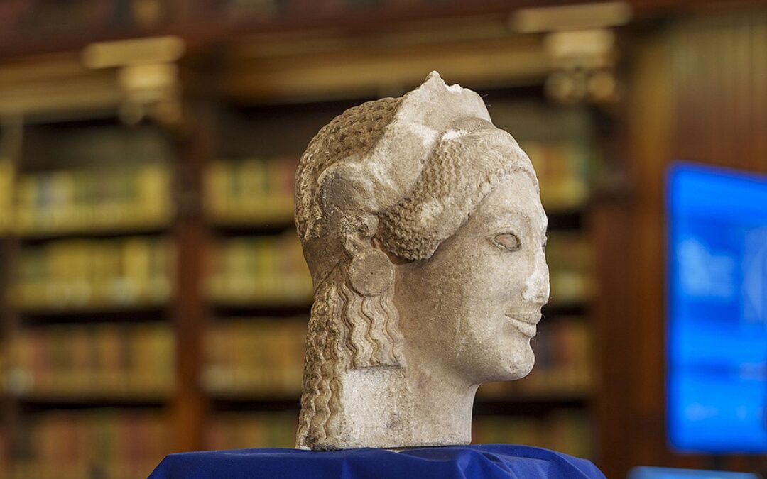 Vulci, scoperta una rara testa di Kore in marmo greco