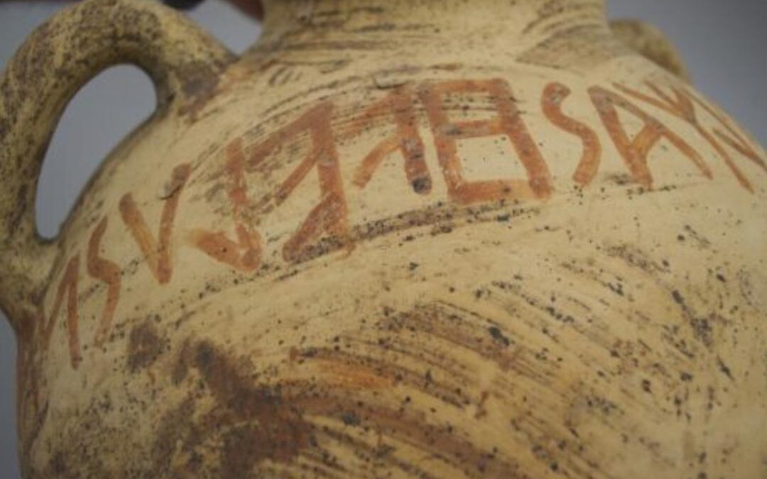 ‘Vino dono degli dei’, gli etruschi di Vulci in mostra a Torgiano (Perugia)