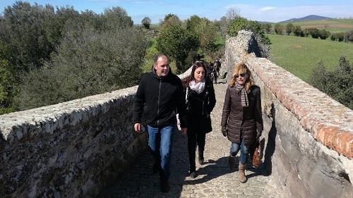 Il soprintendente Margherita Eichberg in visita al parco di Vulci