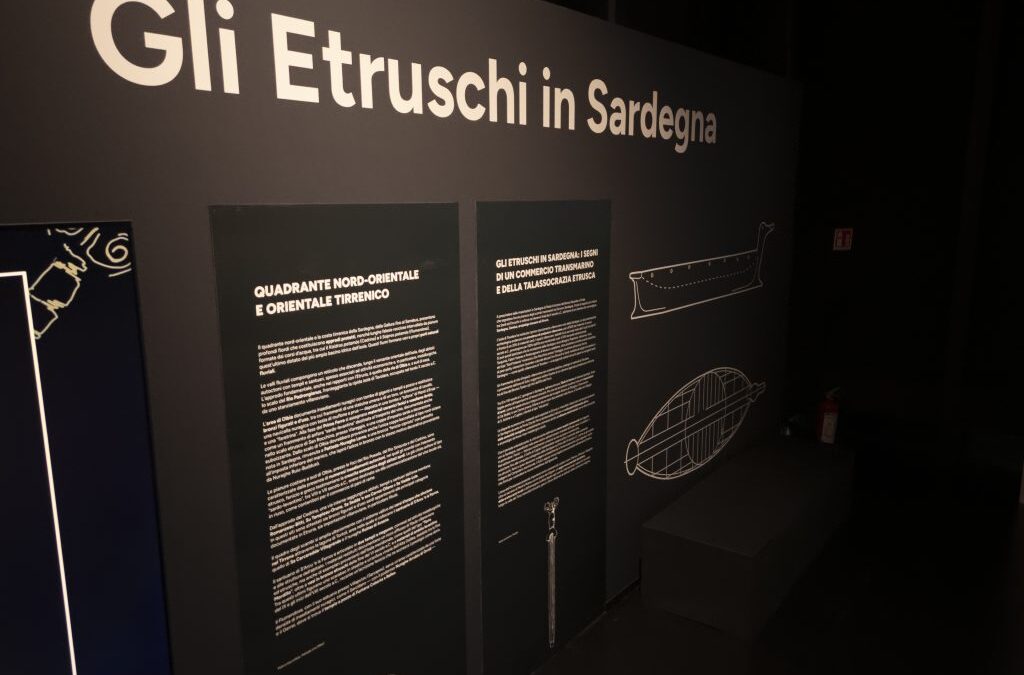 Tyrrhenòs e Sardò, nella casa dei Giganti a Cabras il grande dialogo tra principi etruschi e guerrieri nuragici