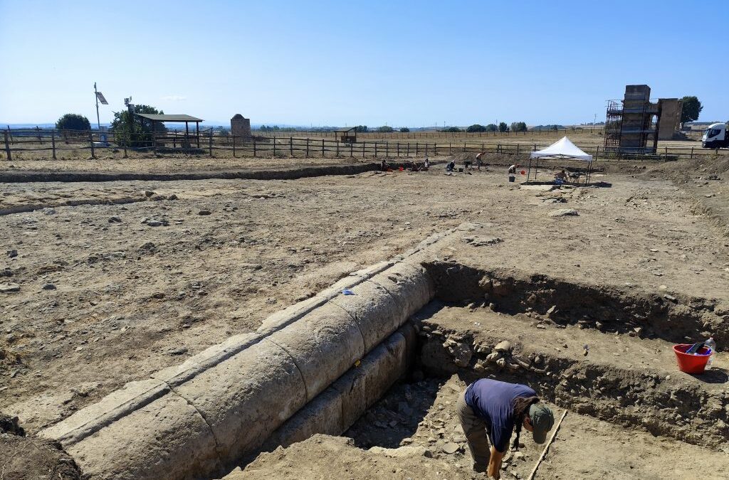 Deutsche Ausgrabungen in Vulci. Der „Neue Tempel“ wächst weiter: Wird er 70 Meter lang?
