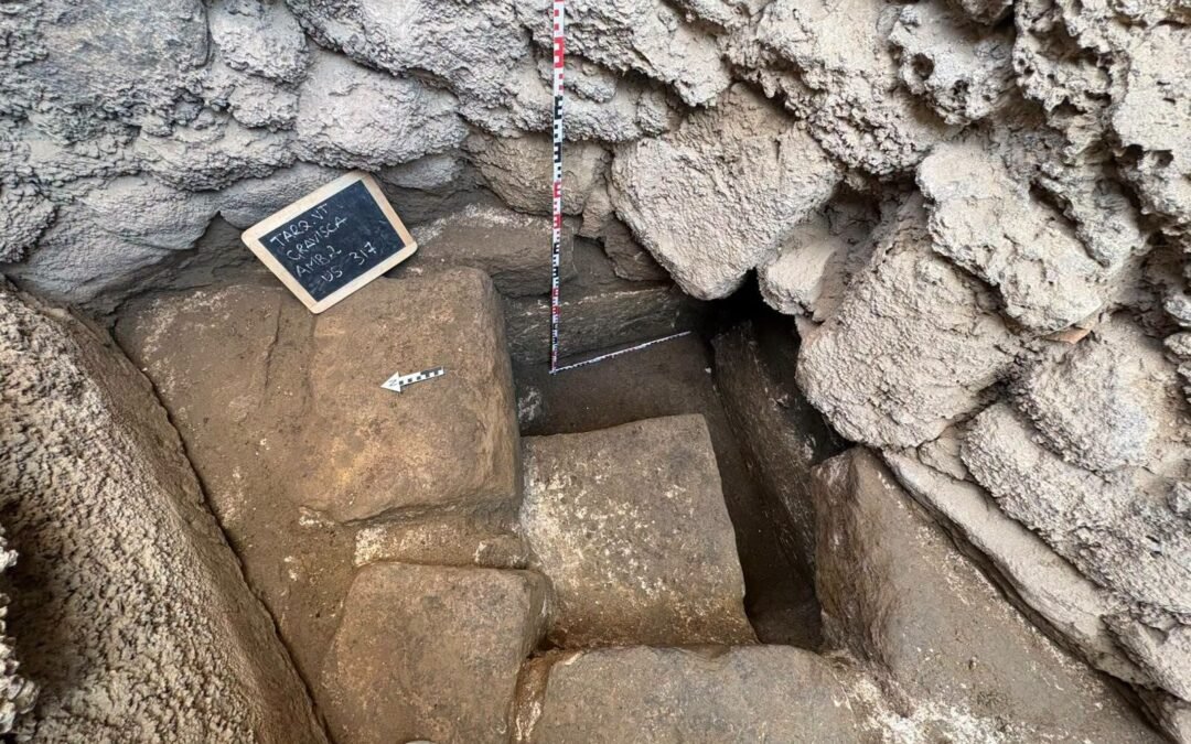 Gravisca: grossi blocchi di macco sotto la citta’ romana, emerge il passato etrusco